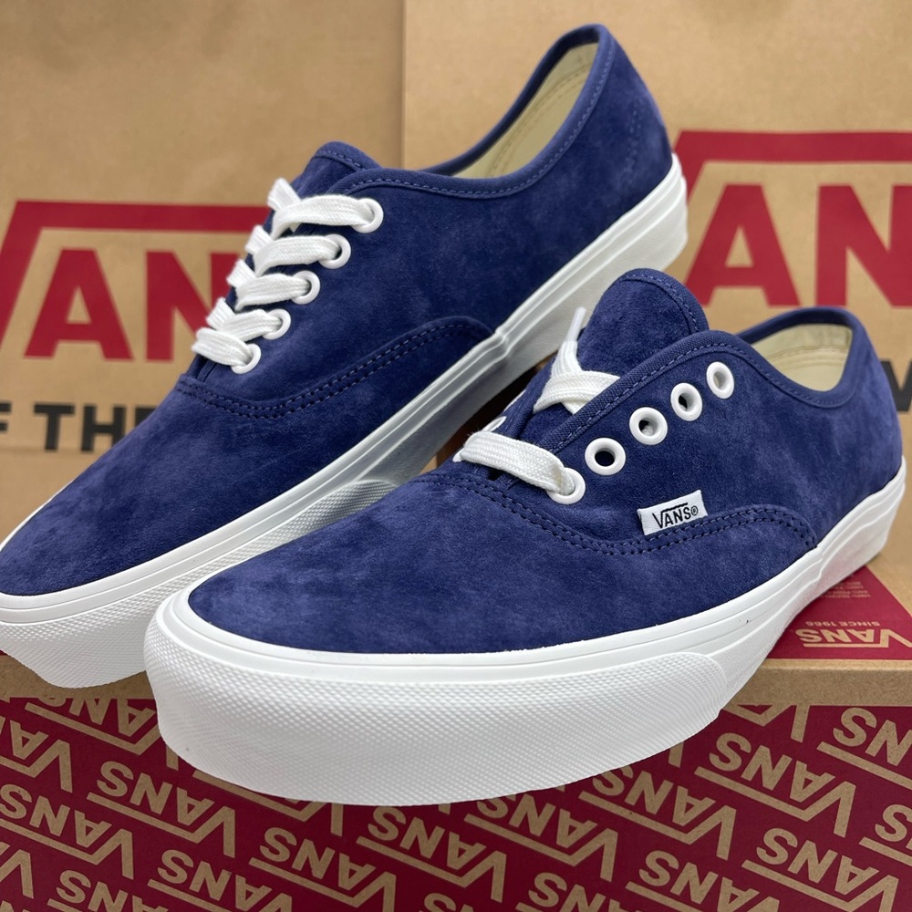 Vans Men’s Authentic
Pig Suede Deep Twilight Sneakers 
Vans Navy Suede Low-Tops - Picture 6 of 16